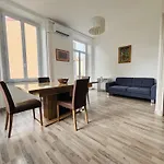 T3 Center Menton- Parking * 멍똥